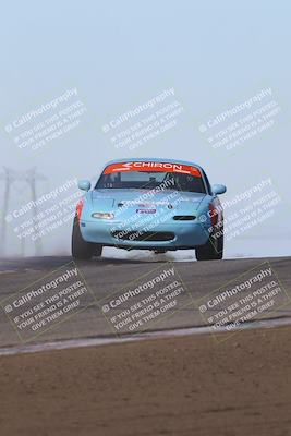 media/Oct-26-2025-CalClub SCCA (Sun) [[8ce1e69566]]/Group 5/Grapevine/